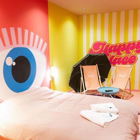 Capsule Girl Power Spa - Balneo - Sauna - Karaoke - Billard - 2 Chambres Charleroi Exterior photo